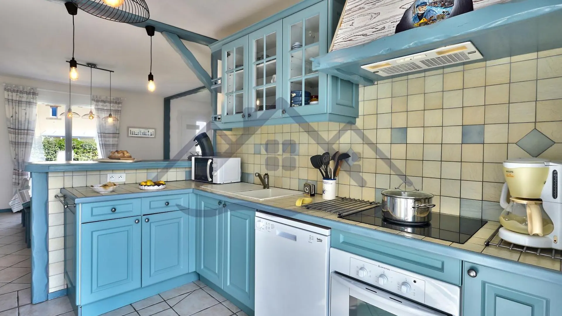 Holiday home Souvenir Du Guil: Seaside Cottage with Garden in Guilvinec France
