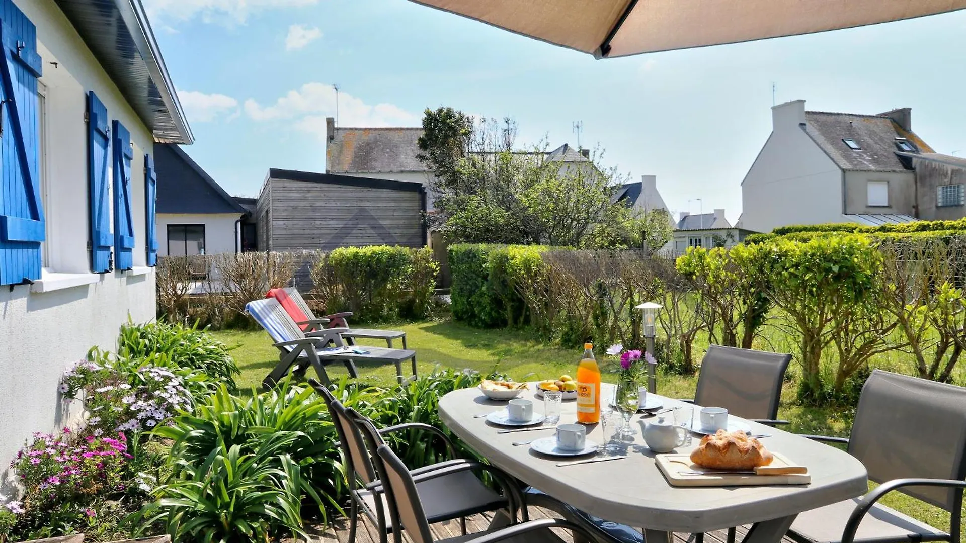 Holiday home Souvenir Du Guil: Seaside Cottage with Garden in Guilvinec France